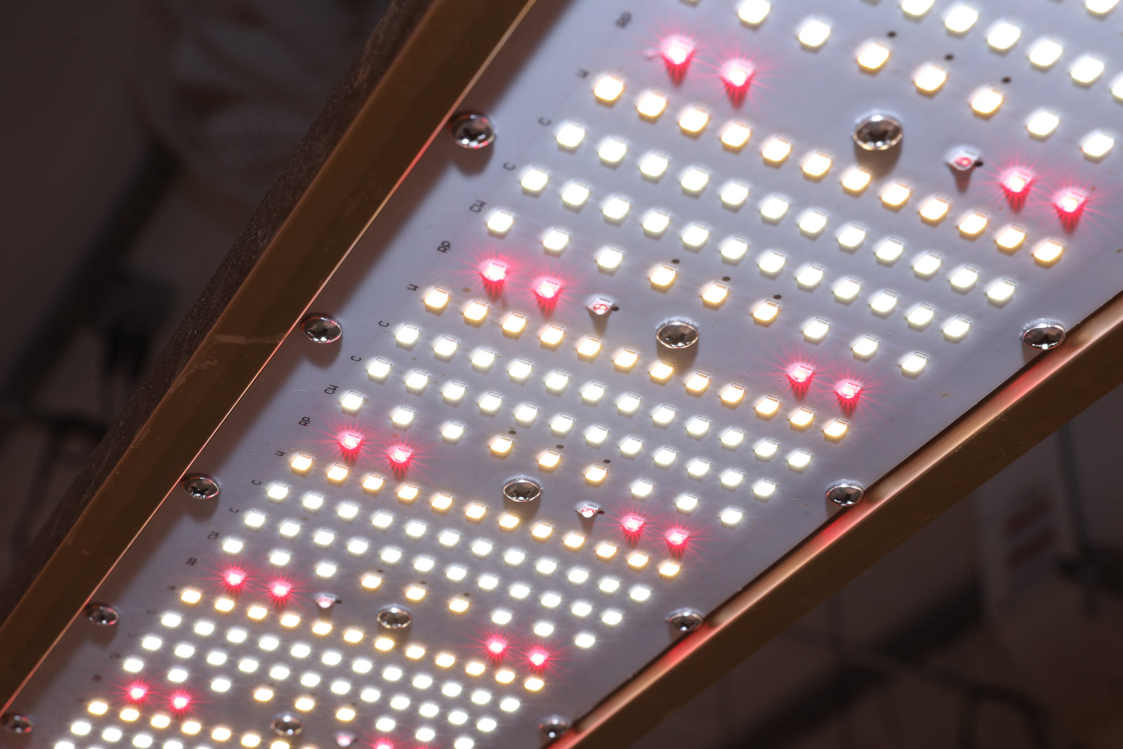 The Importance of Spectrum Precision in Agricultural Lighting